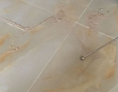 西平瓷砖空鼓维修公司分享粘合剂选择不当在瓷砖铺贴过程中可能导致以下问题